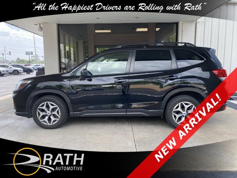 Used 2020 Subaru Forester Premium AWD/4WD image 6