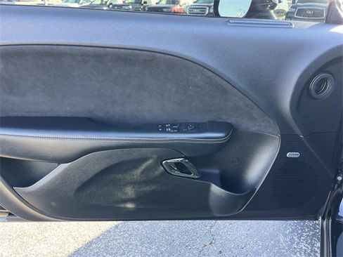 Used 2019 Dodge Challenger SRT Hellcat Redeye image 18