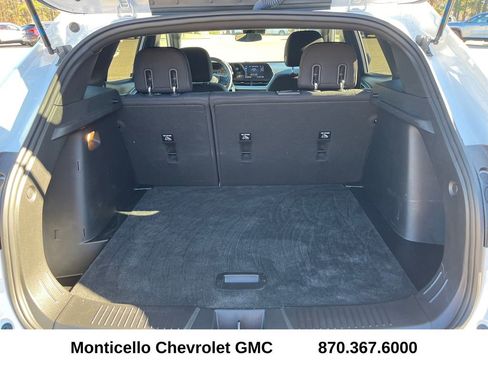 Used 2024 Chevrolet Trax RS w/ Driver Confidence Package image 9