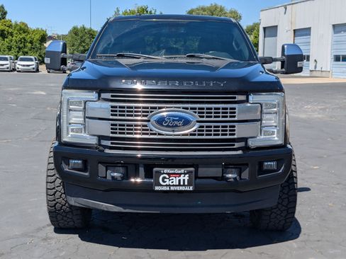 Used 2018 Ford F250 Platinum w/ Platinum Ultimate Package AWD/4WD image 11