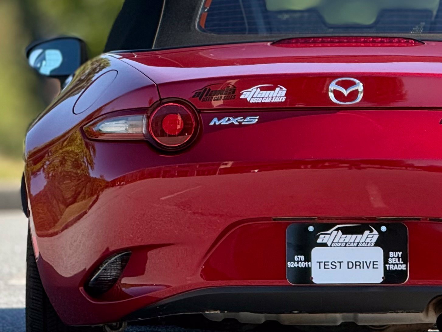 Used 2016 MAZDA MX-5 Miata Sport RWD image 16