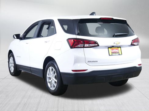 Used 2024 Chevrolet Equinox LS w/ LS Convenience Package FWD image 5