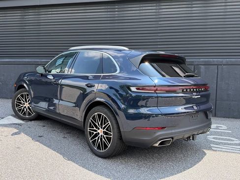Certified 2026 Porsche Cayenne AWD/4WD image 8