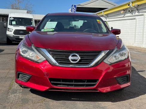 Used 2017 Nissan Altima 2.5 S w/ Power Driver Seat Package FWD image 5