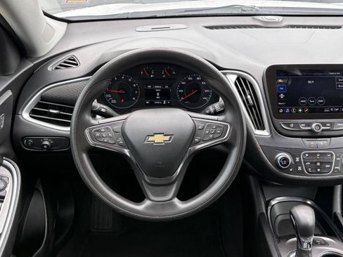 Used 2024 Chevrolet Malibu LT FWD image 10