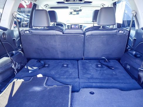 Used 2018 Honda Pilot Touring image 18