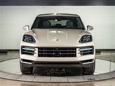 Certified 2026 Porsche Cayenne AWD/4WD image 6