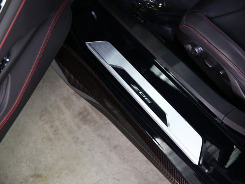 Used 2024 Chevrolet Corvette Z06 w/ Z07 Performance Package RWD image 34