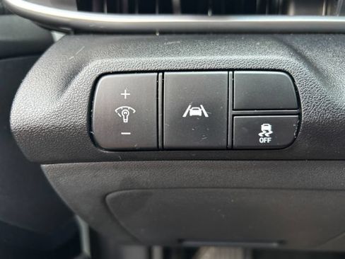 Used 2021 Hyundai Elantra SEL w/ Cargo Package FWD image 17