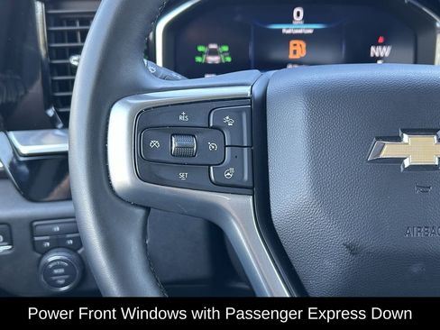 Used 2025 Chevrolet Silverado 2500 LT w/ Convenience Package image 16