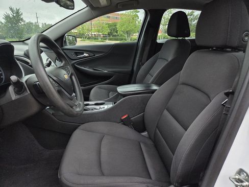 Used 2023 Chevrolet Malibu LT w/ Driver Confidence Package FWD image 13