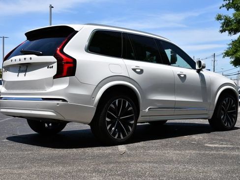 Certified 2026 Volvo XC90 B6 Plus AWD/4WD image 7