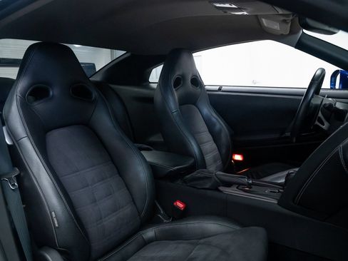 Used 2014 Nissan GT-R Premium AWD/4WD image 20