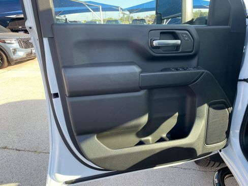 Used 2025 Chevrolet Silverado 3500 W/T w/ WT/CX Safety Package AWD/4WD image 9