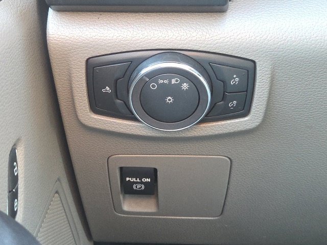 Used 2018 Ford F150 XL w/ Equipment Group 101A Mid RWD image 16