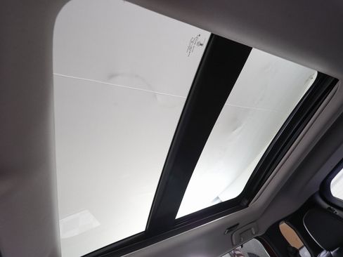 Used 2025 Mitsubishi Outlander SEL image 22