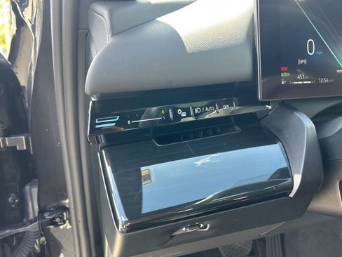 Used 2025 BMW 530i 530i image 39