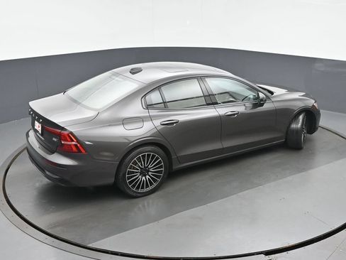 Used 2024 Volvo S60 B5 Plus AWD/4WD image 34