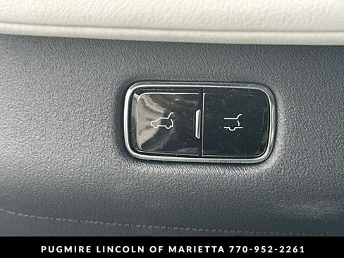 New 2026 Lincoln Navigator L Black Label AWD/4WD image 27