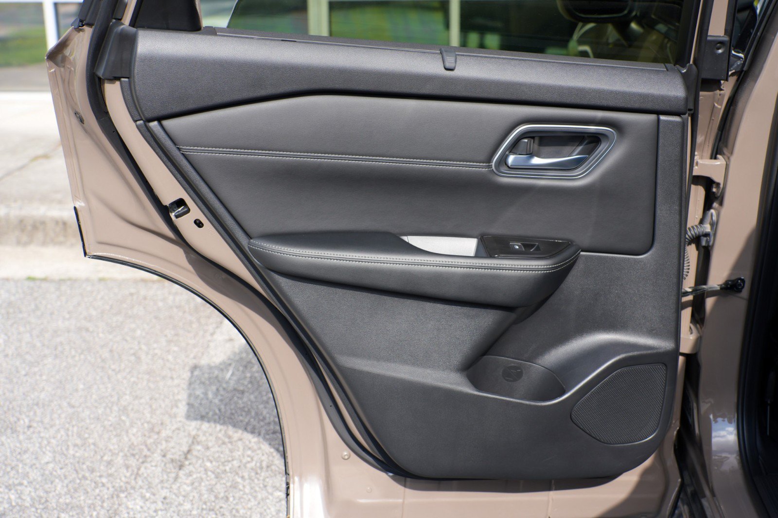 Used 2024 Nissan Rogue Platinum w/ Platinum Premium Package FWD image 42