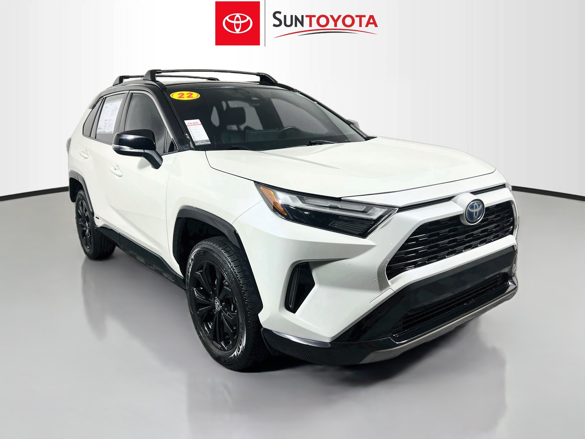 Used 2022 Toyota RAV4 XSE AWD/4WD image 1