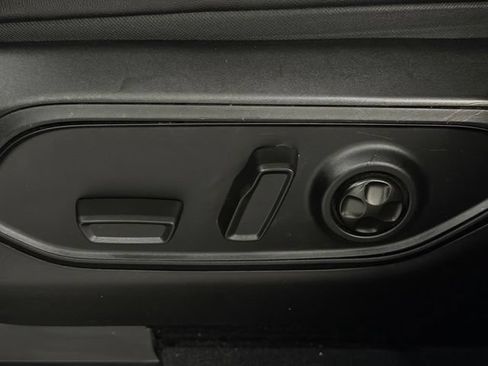 Used 2023 Jeep Grand Cherokee L Laredo AWD/4WD image 15