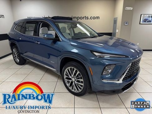 Used 2025 Buick Enclave Avenir w/ Super Cruise Package image 1