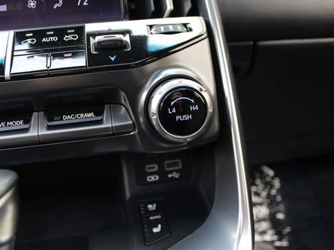 Used 2024 Lexus LX 600 4WD w/ Appearance Package image 25