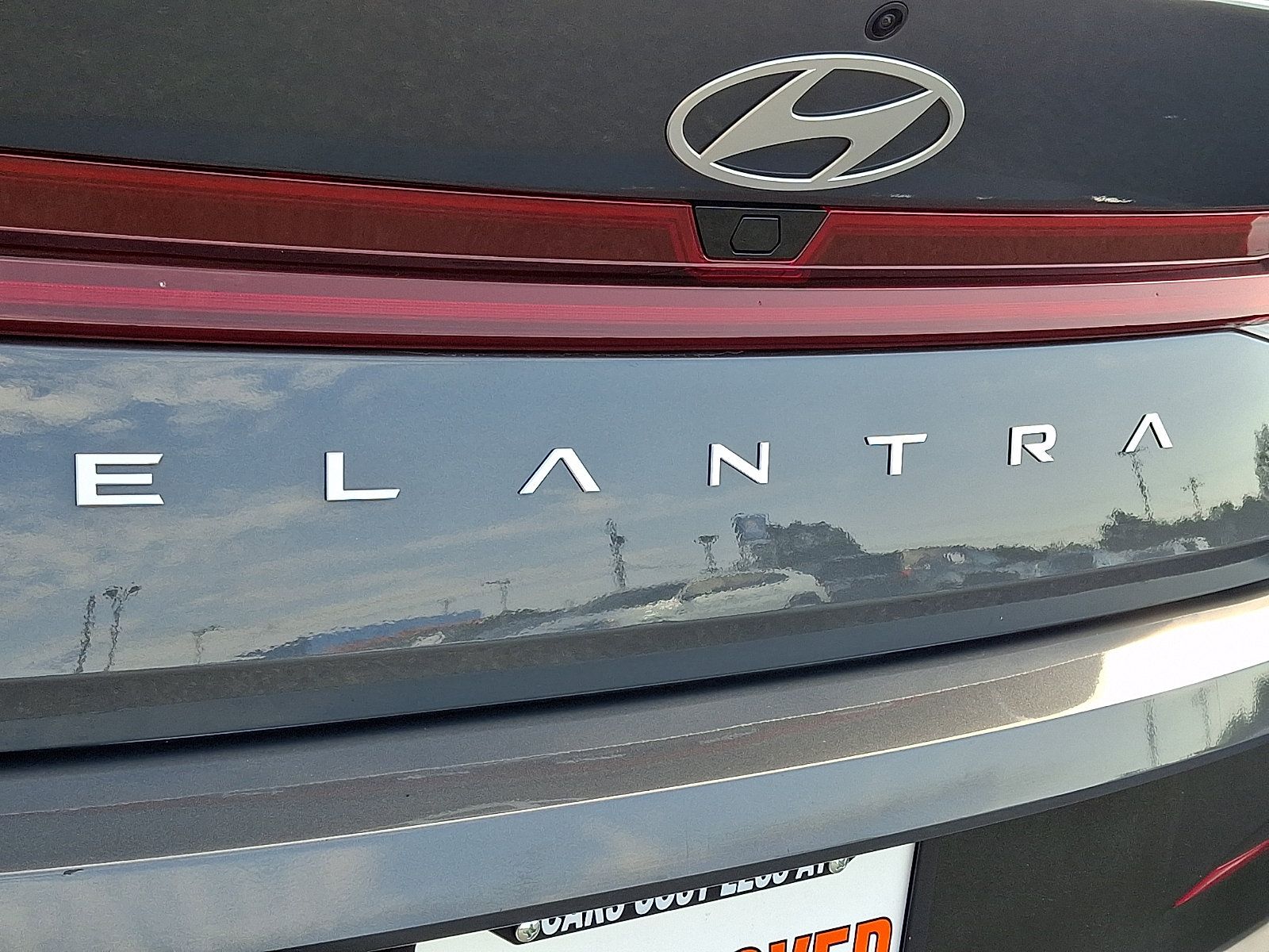 Used 2026 Hyundai Elantra Hybrid FWD image 29