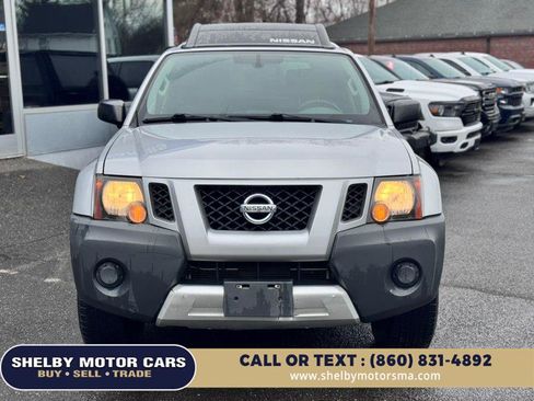 Used 2014 Nissan Xterra S image 2