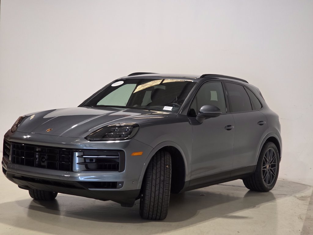 Certified 2026 Porsche Cayenne AWD/4WD image 1