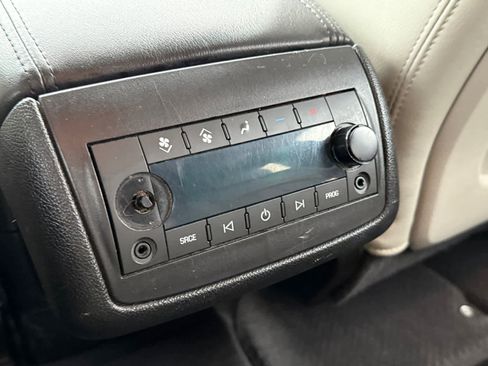 Used 2012 Chevrolet Traverse LTZ image 13
