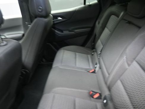 Used 2025 Chevrolet Equinox LT image 22