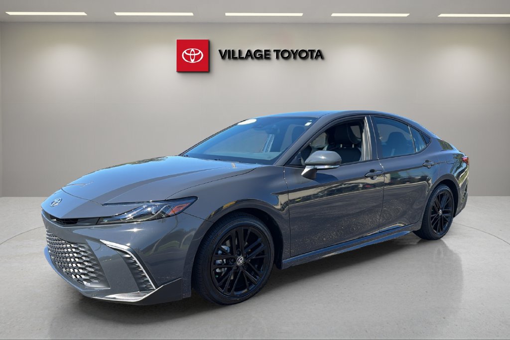 Certified 2026 Toyota Camry SE FWD image 1