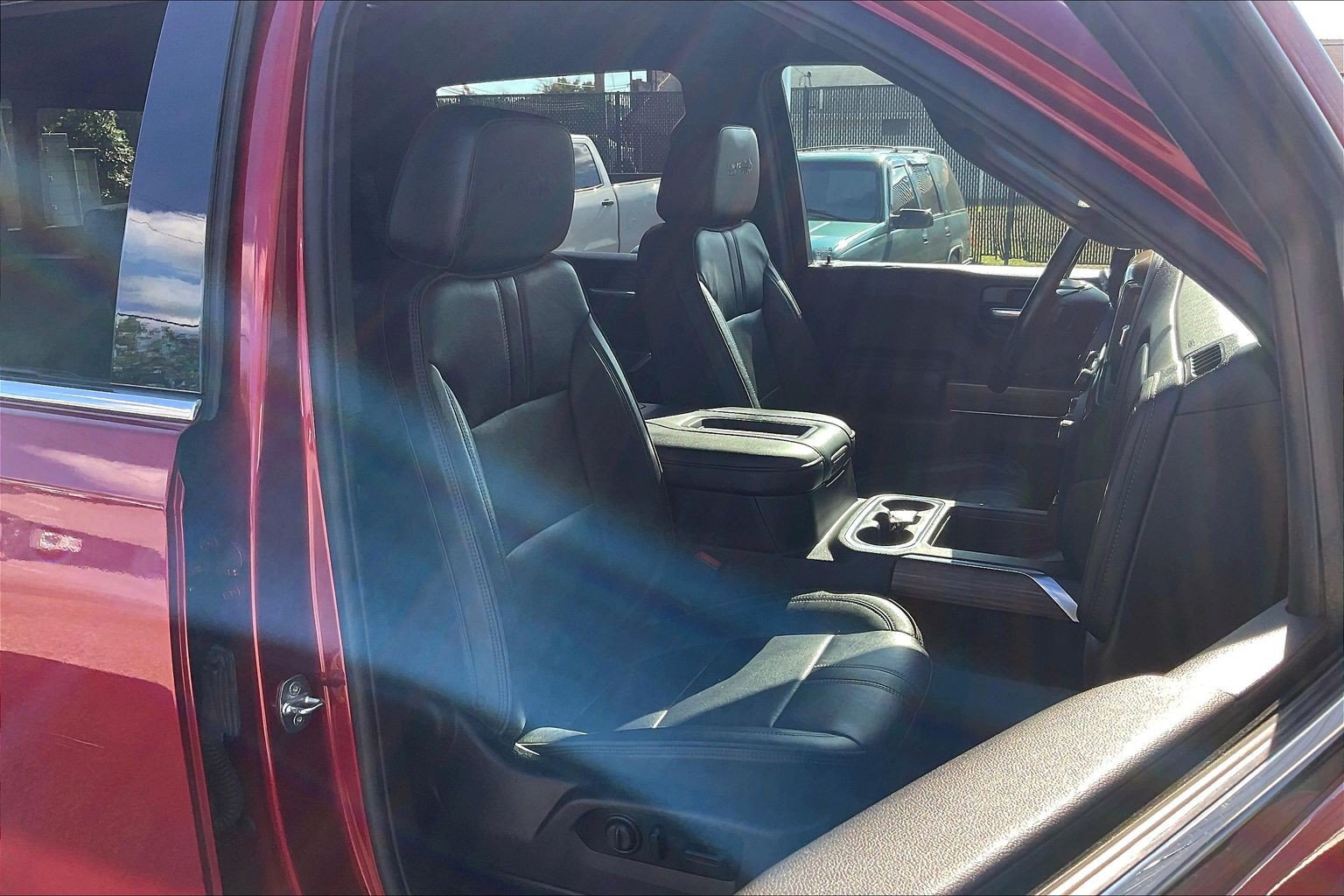 Used 2021 Chevrolet Silverado 1500 High Country w/ Z71 Off-Road Package AWD/4WD image 9