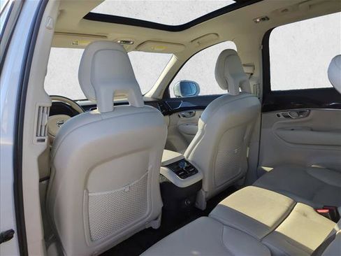 Used 2017 Volvo XC90 T6 Momentum w/ Vision Package image 15