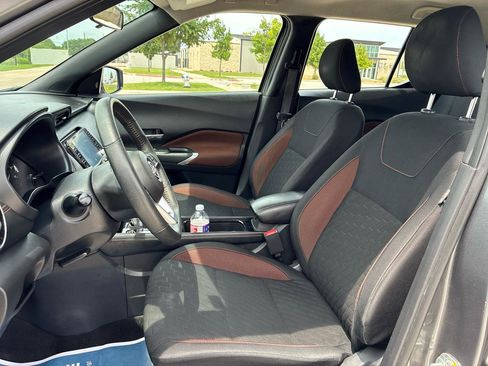 Used 2022 Nissan Kicks SR FWD image 22