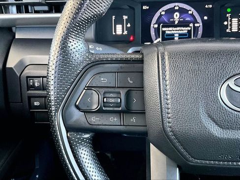 Certified 2025 Toyota Tacoma SR image 11
