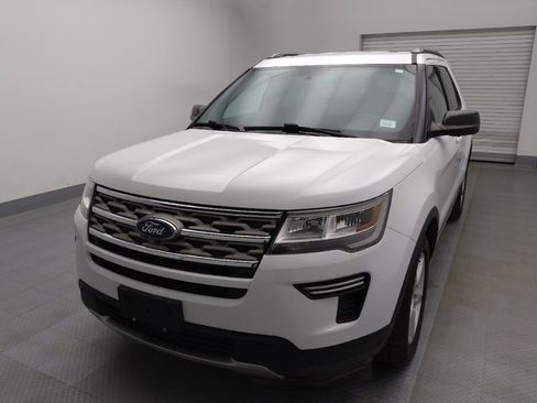 Used 2018 Ford Explorer XLT image 15