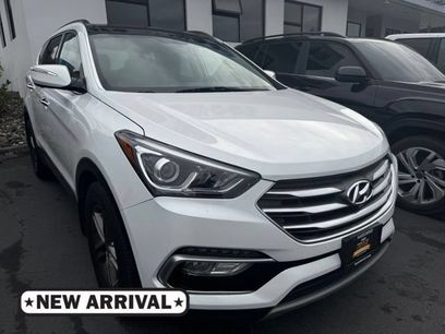 Used 2018 Hyundai Santa Fe Sport w/ 2.4L Tech Package 04