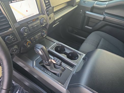 Used 2018 Ford F150 XLT w/ Equipment Group 302A Luxury image 27