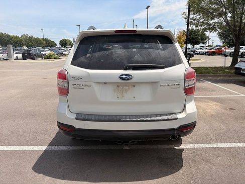 Used 2016 Subaru Forester 2.5i Limited AWD/4WD image 8