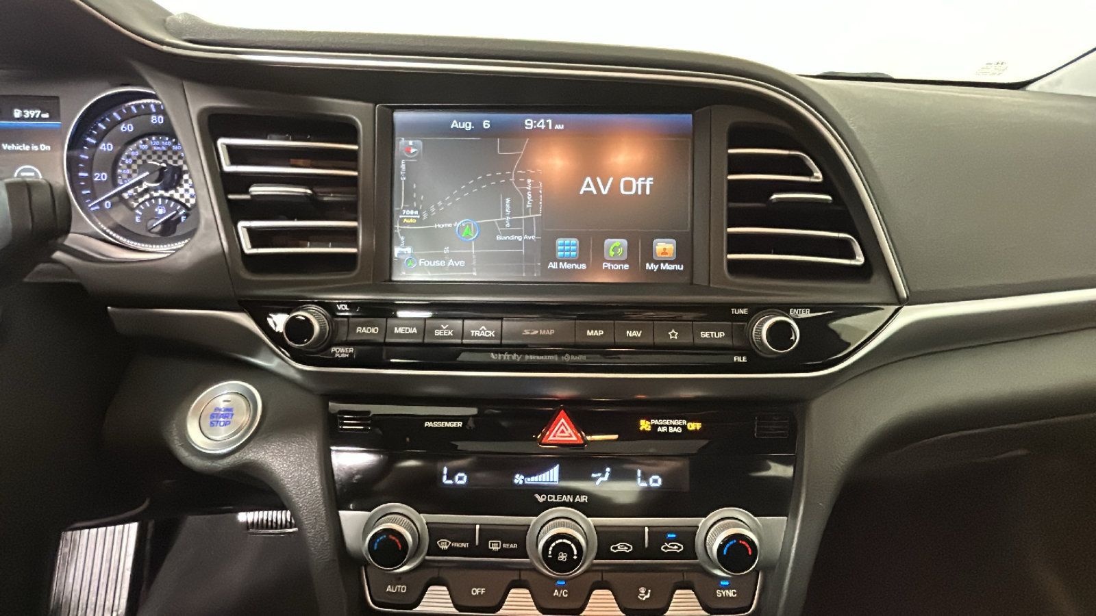 Used 2020 Hyundai Elantra Limited w/ Ultimate Package 03 FWD image 27
