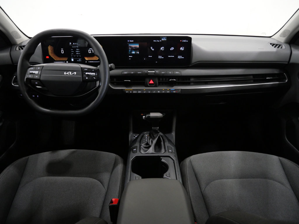 Used 2025 Kia K4 FWD image 10