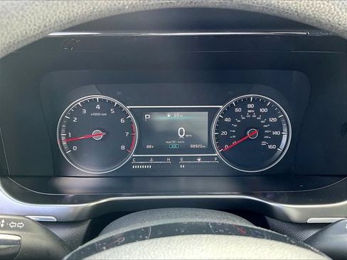 Used 2022 Kia Sorento LX FWD image 13