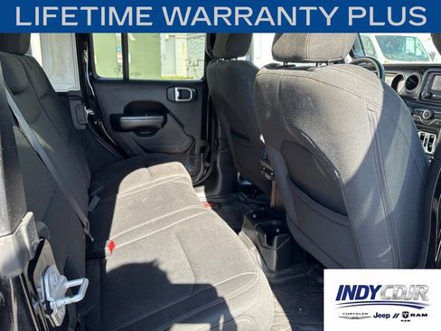 Used 2018 Jeep Wrangler Unlimited Sport S AWD/4WD image 12