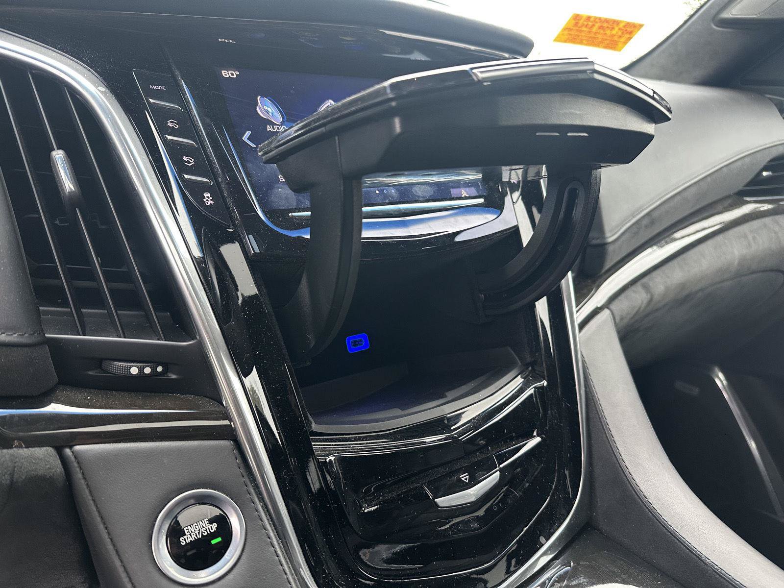 Used 2017 Cadillac Escalade Platinum AWD/4WD image 10