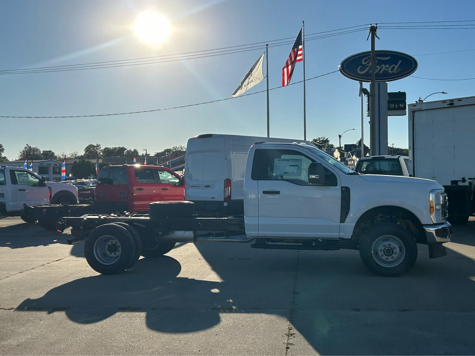New 2027 Ford F350 XL w/ XL Chrome Package AWD/4WD image 2