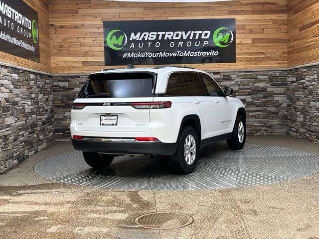 Used 2022 Jeep Grand Cherokee Limited AWD/4WD image 11