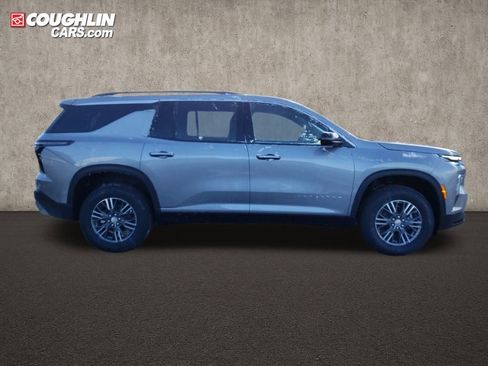 New 2026 Chevrolet Traverse LT w/ LPO, Floor Liner Package image 6